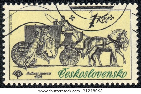 CZECHOSLOVAKIA - CIRCA 1984: A stamp printed in CZECHOSLOVAKIA  shows  a  Stop the mail coach, from series  a postal museum, circa 1984