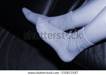 cold woman feet