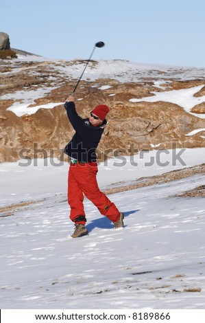 golf player in a golf snow game