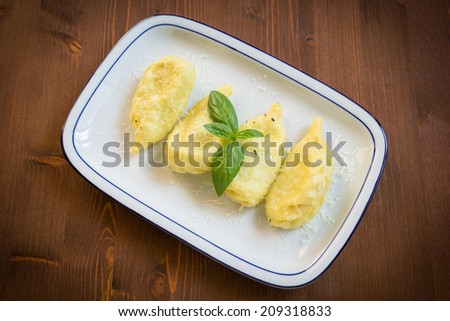 Culurgiones, traditional Sardinian pasta stuffed with potato, mint and pecorino