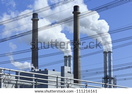 EON power plant in Rotterdam with two coal-fired units of 550 MW operating according conventional steam cycle with single reheating and condensation.