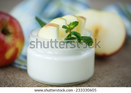 fresh milk homemade yogurt with fresh apples