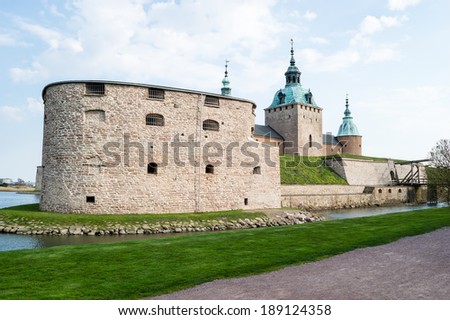 Kalmar castle by the sea