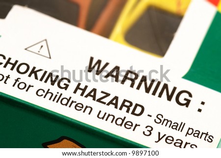 warning label on the toy package
