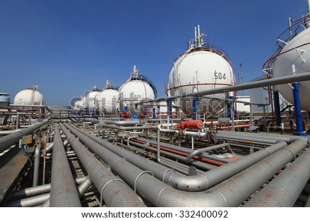 Petrochemical gas storage tank in an oil refinery