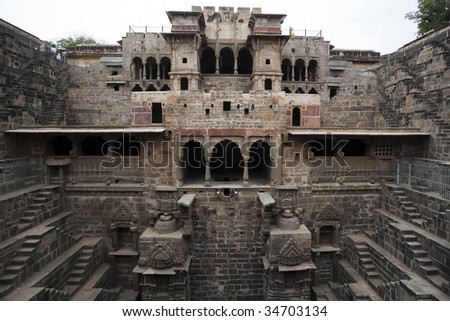 abhaneri step well