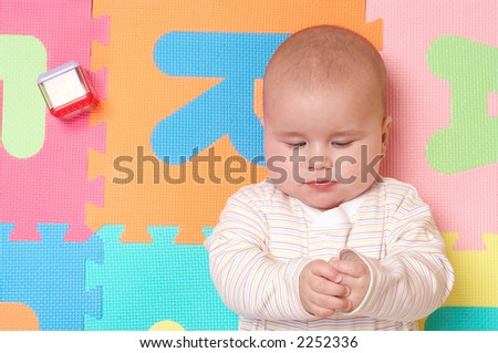 little baby counting fingers