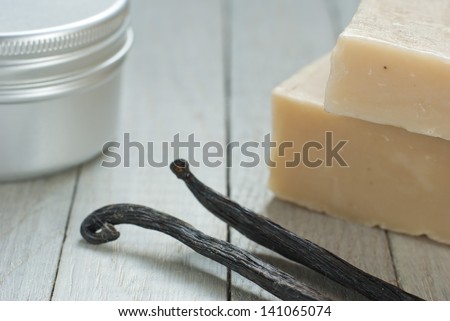soaps with vanilla beans