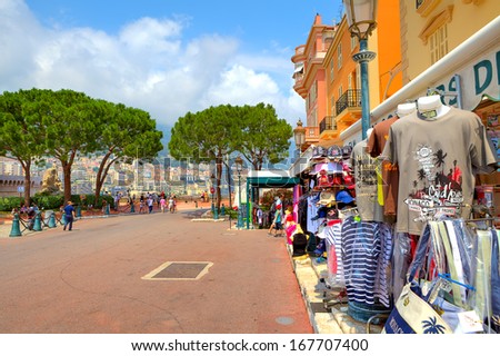 MONACO-VILLE - MONACO JULY 13: Gift shops on city square in front of Prince of Monaco residence - one of the most popular and visited places by tourists in Monaco-Ville, Monaco on July 13, 2013.