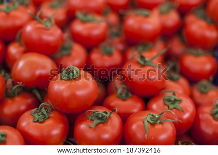 Red tomatoes pattern.