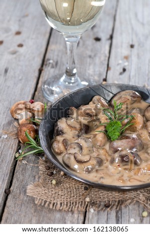Mushrooms in Cream Sauce (served in a vintage Pan)
