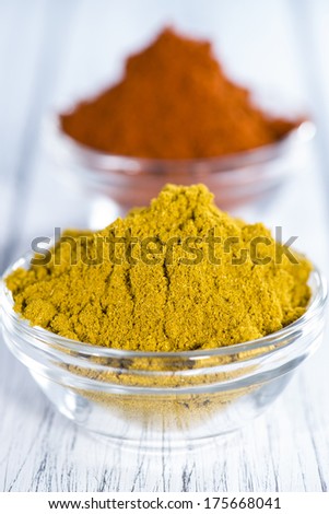 Curry and Paprika Powder in small bowls