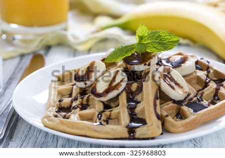Sweet Breakfast (Waffles with Bananas and creamy Chocolate Sauce)