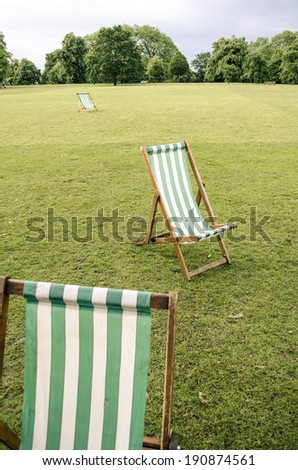 park chairs and lawn