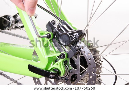 bicycle repair bicycle or preparing for the season, Set the brake