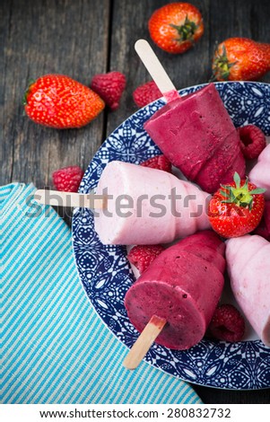 summer fruits homemade lolly pops ice cream