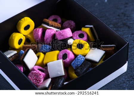 [Obrazek: stock-photo-liquorice-candy-mixed-colors...516241.jpg]