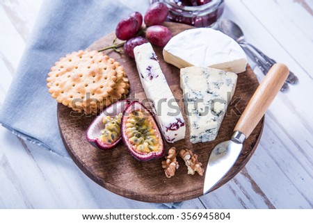 [Obrazek: stock-photo-farm-fresh-cheese-selection-...945804.jpg]