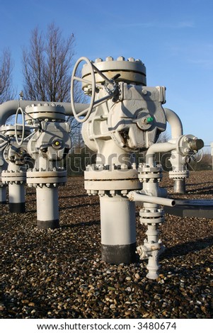 Gas control and conditioning station for energy consumption