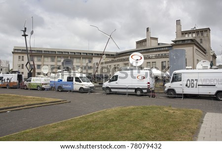 THE HAGUE, HOLLAND - MAY 27:  TV crews wait for the arrival of Serbian ex-general Mladic at Scheveningen prison near The Hague, Holland on May 27, 2011.
