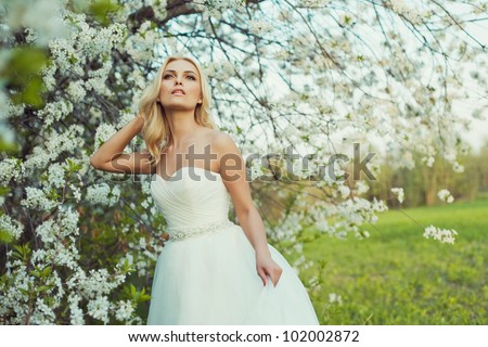 Portrait of a beautiful blonde bride