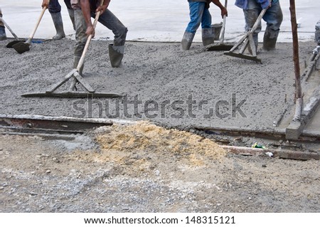 worker for floor construction