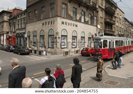 Sarajevo, Bosnia & Herzegovina, may 20, 2009: people stand outside the sarajevo museum. it is the spot where the assasination of arch-duke franz-ferdinand in 1914 took place.