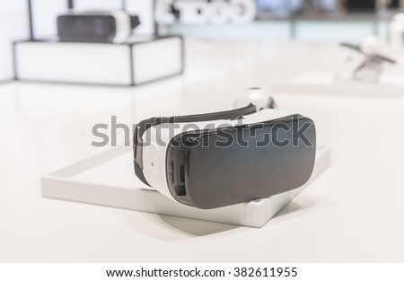 BARCELONA - FEBRUARY 25: the new Samsung Gear VR a glasses mobile virtual reality device on the stand of the Mobile World Congress 2016 on February 25, 2016, Barcelona, Spain.