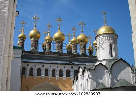 Visitor to Moscow\'s Kremlin are usually surprised to find so many beautiful churches topped with golden onion domes.