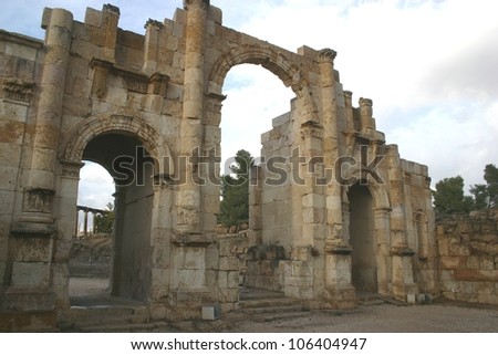 This giant marble arch at Gerash in Jordan was erected solely to honor a roman emperor upon his visit