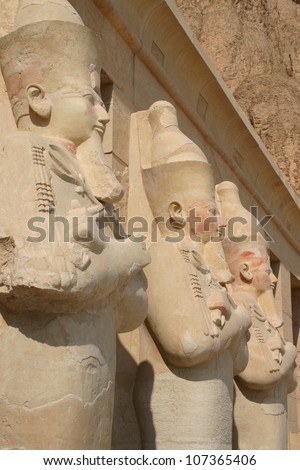 At Hatshupsets temple in the Valley of the Kings in lower Egypt, snadstone statues stand guard at the entrance.