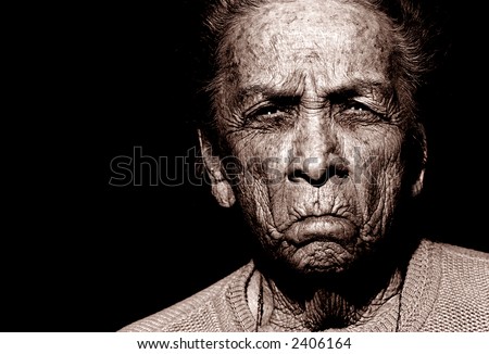 visages et personnes de tous les pays Stock-photo-portrait-of-year-old-native-american-woman-2406164