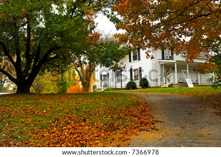 Image of a beautiful southern home in America