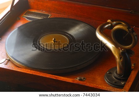 Image of a vintage Record player from the 1920\'s