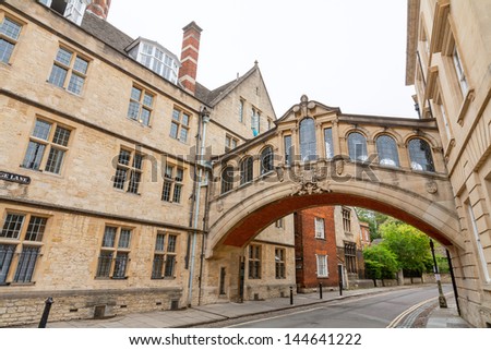 The Bridge of Sighs between Hertford College university buildings. New College Lane, Oxford, Oxfordshire, England