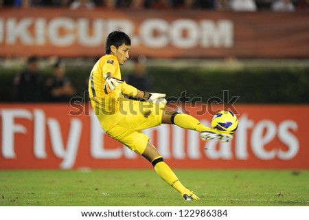 BANGKOK THAILAND-DECEMBER 13 Mohd Farizal Marlias GK of Malaysia in action during the AFF Suzuki Cup between Malaysia and Thailand at Supachalasai stadium on Dec13 2012 in Thailand BANGKOK THAILAND-DECEMBER 13 Mohd Farizal Marlias GK of Malaysia in action during the AFF Suzuki Cup between Malaysia and Thailand at Supachalasai stadium on Dec13 2012 in Thailand