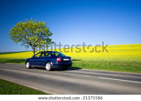 Beautiful weather 7. - beautiful day. Yellow field with blue car