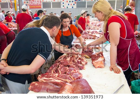 MOSCOW - MAY 18: Chef Anna Semenova shows how to properly choose and cook beef at culinary master class \