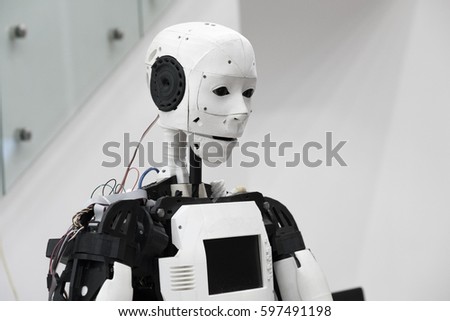 The head of the robot