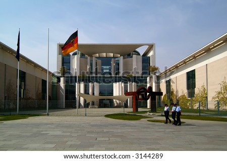 Bundeskanzleramt - Chancellors office with security staff