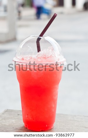 iced strawberry juice take home