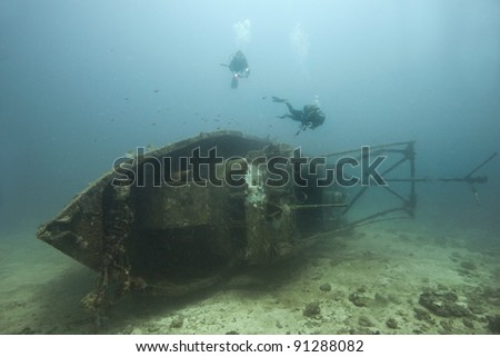 Ship wreck diving with two divers in Madagascar