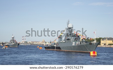 SAINT-PETERSBURG, RUSSIA - JULY 21, 2014: Small antisubmarine ships on the feast Day Navy