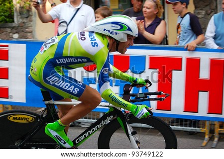 VERONA, ITALY - MAY 30: Nibali Vincenzo from Liquigas team participates 15 km individual time trial of the Giro d\'Italia (Tour of Italy) annual bicycle race on May 30, 2010 in Verona, Italy.