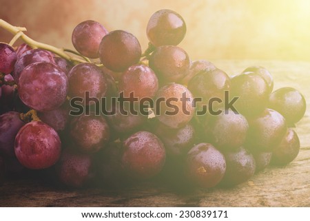 grapes red globe