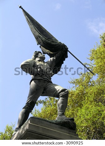 Soldiers Flag Statue