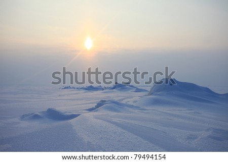 A winter sea plain with hummocks