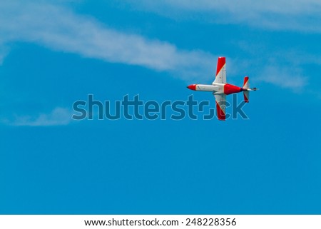 CADIZ, SPAIN-SEP 9: Aircrafts of the Patrulla Aguila taking part in a test on the 4th airshow of Cadiz on Sep 9, 2011, in Cadiz, Spain