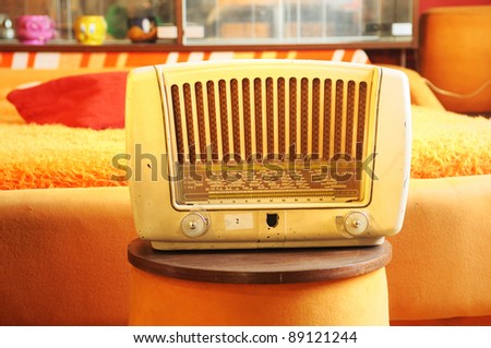 Retro Old Radio