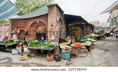 SANANDAJ, IRAN - OCT 9: Local market traders sell vegetables and fruits on the old bazaar on October 9, 2014. ?apital of Kurdish culture & Kurdistan Province, Sanandaj has population of 380,000 people